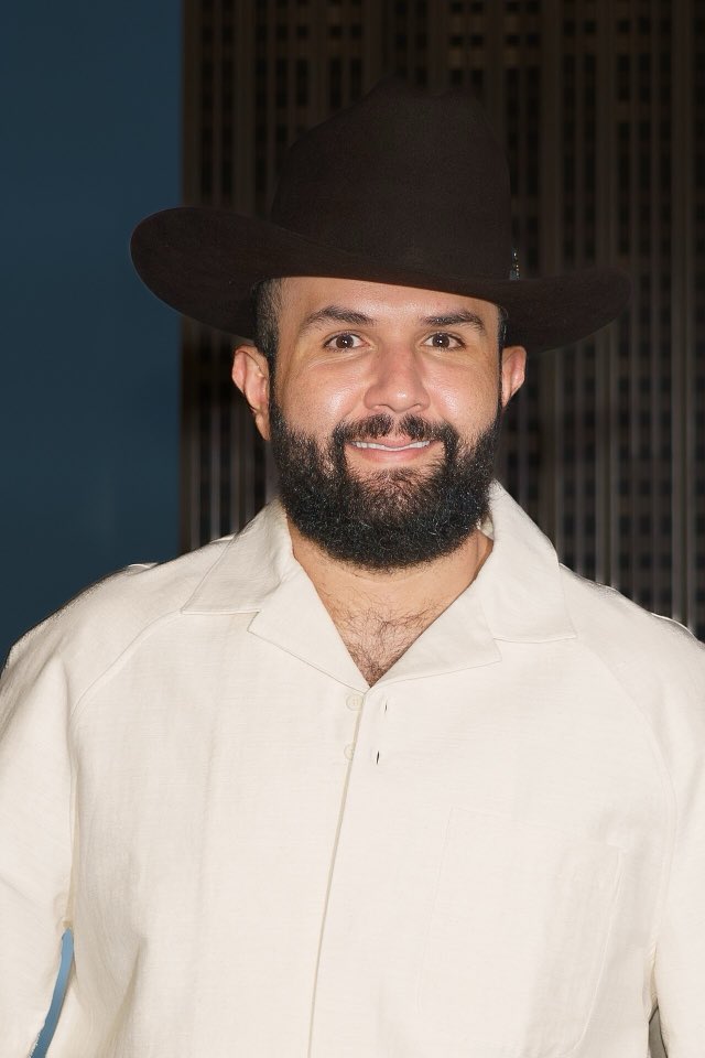 Carín León